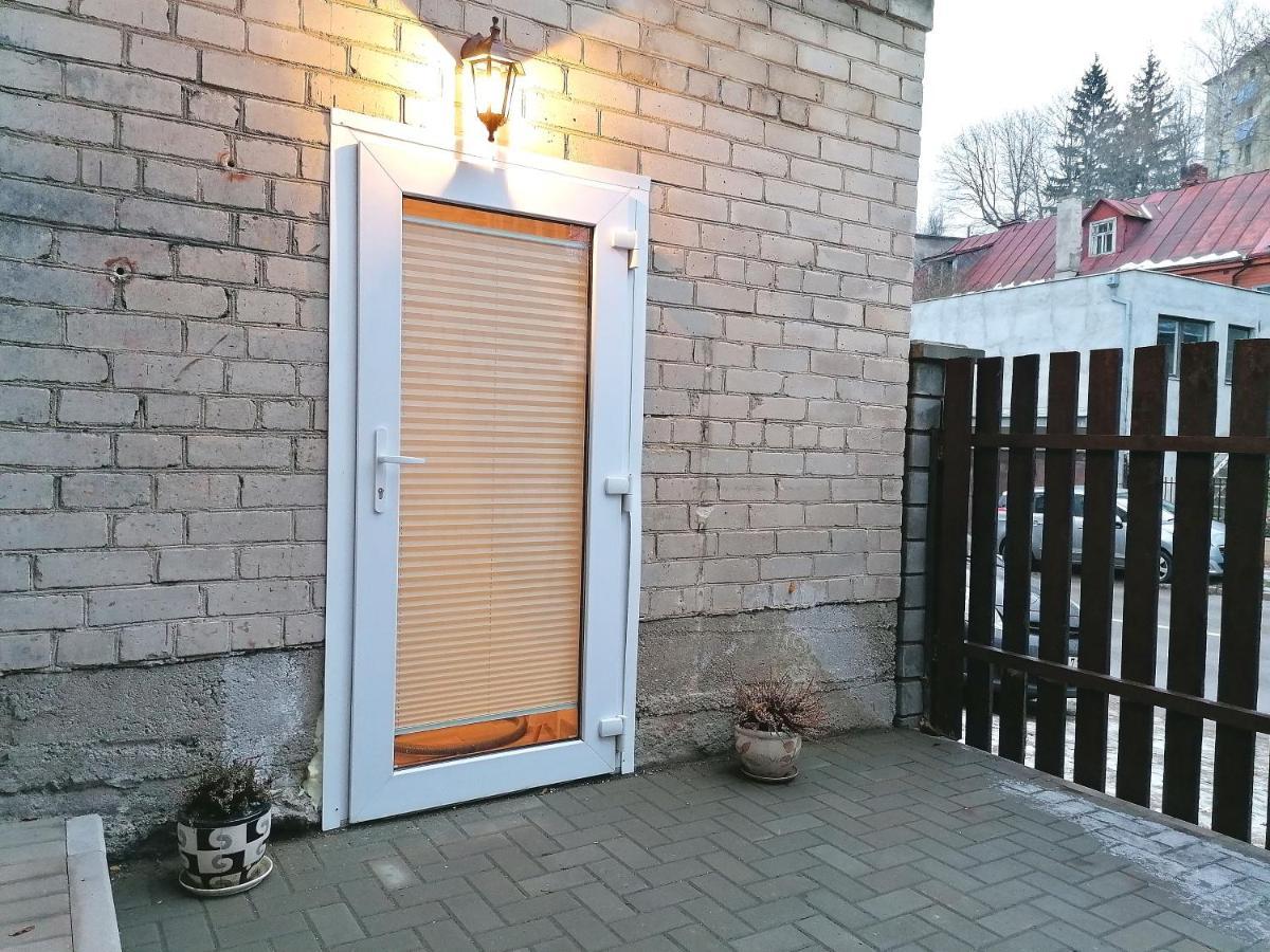 Apartment In Garage With Free Parking Kaunas Exterior photo